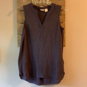 🌟LUCY & LAUREL LINEN SLEEVELESS TOP